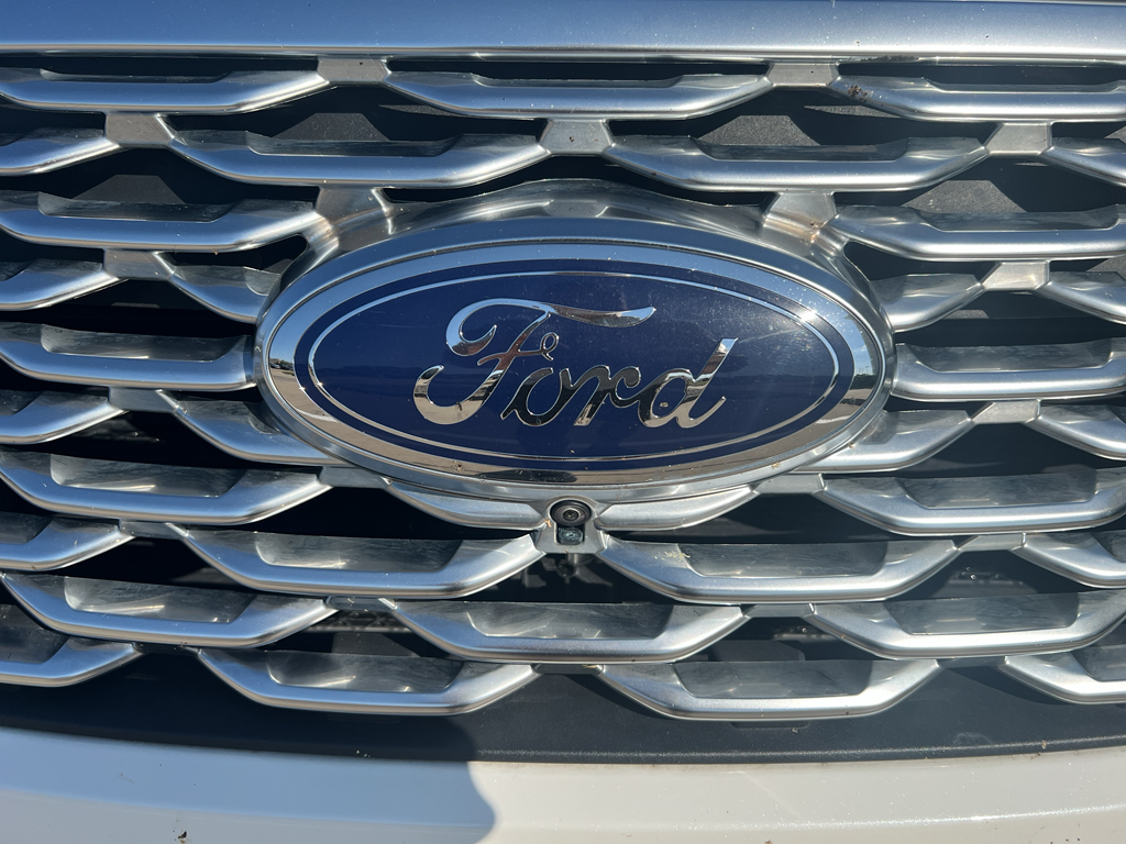 2020 Ford Explorer Platinum photo 14
