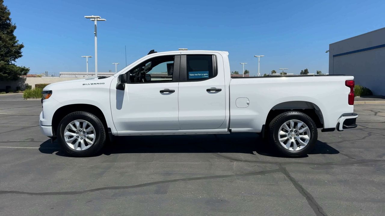 2025 Chevrolet Silverado 1500 Custom photo 7