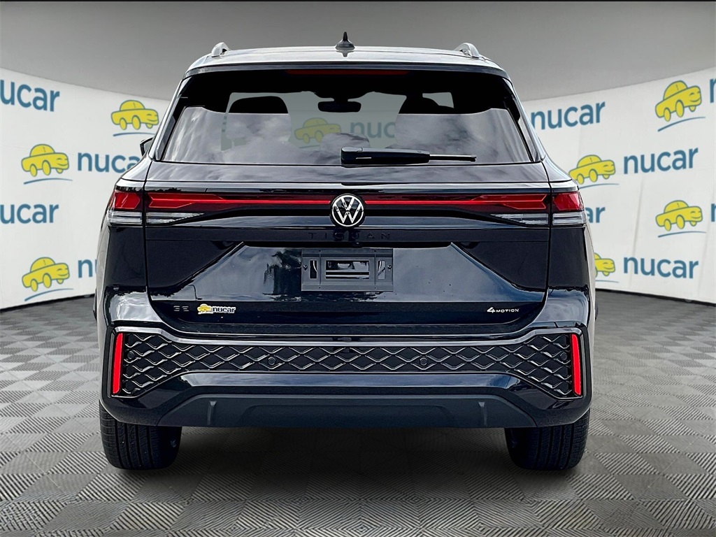 2025 Volkswagen Tiguan SE R-Line Black photo 4