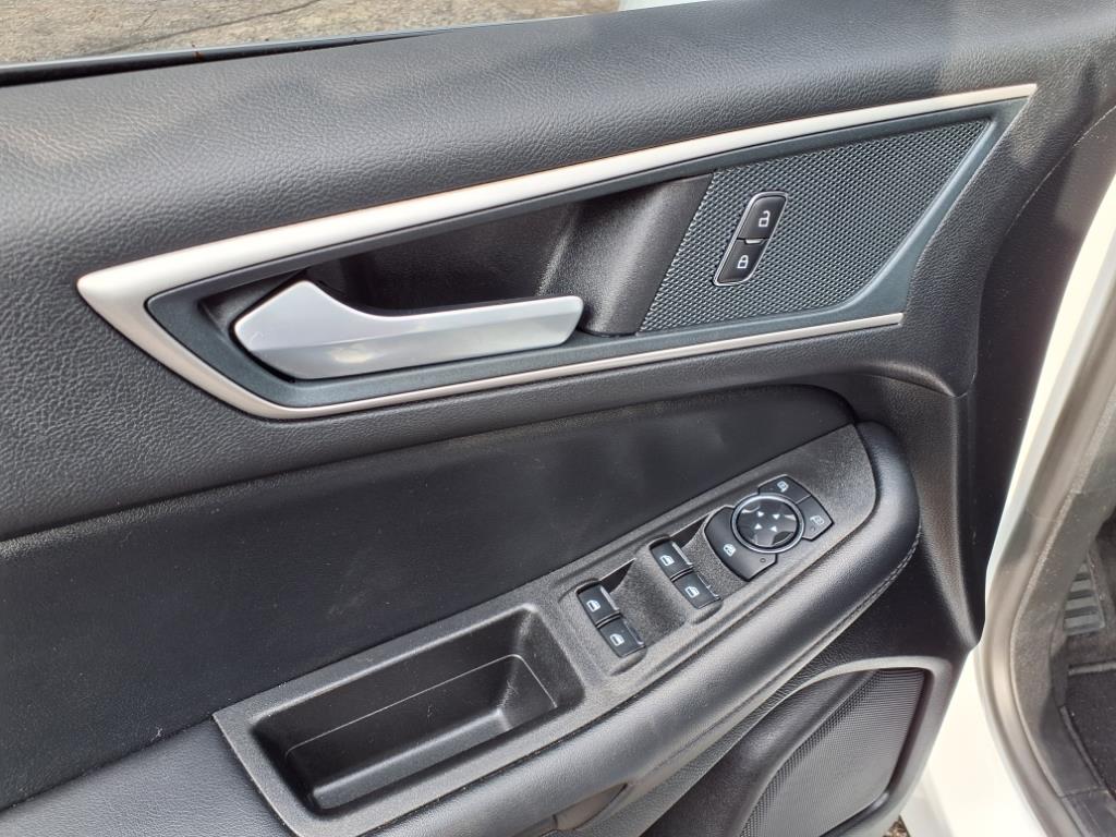 2024 Ford Edge SEL photo 12