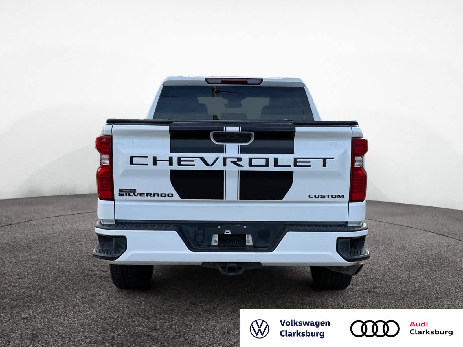 2023 Chevrolet Silverado 1500 Custom photo 4