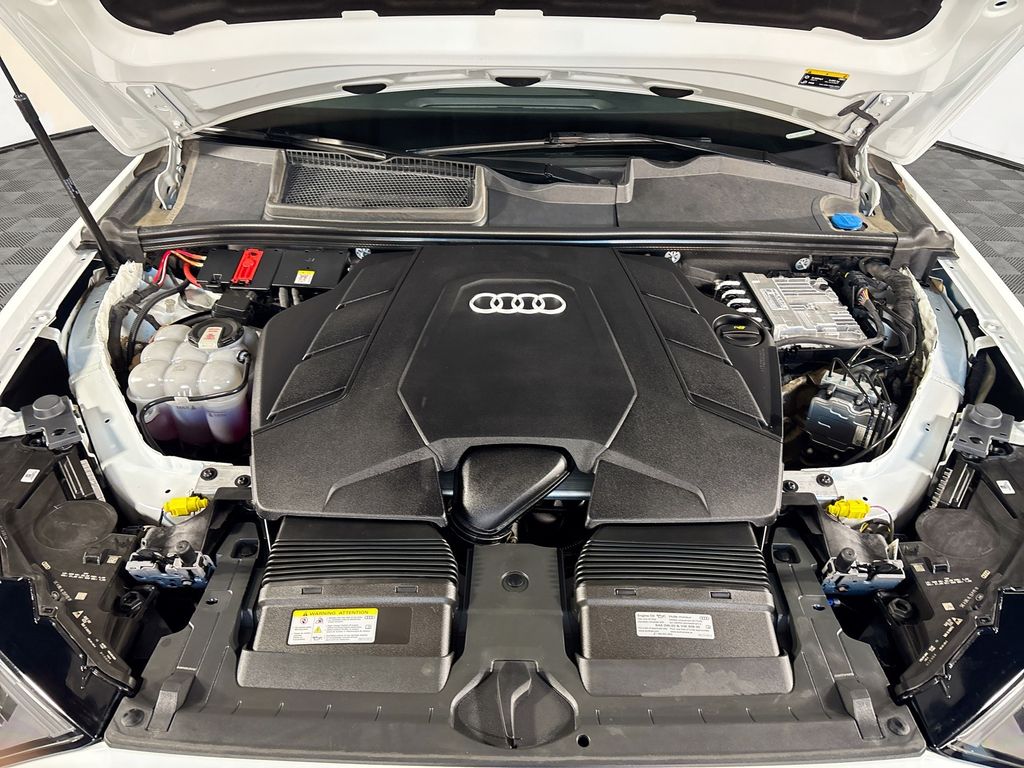 2024 Audi Q7 55 Premium Plus photo 21