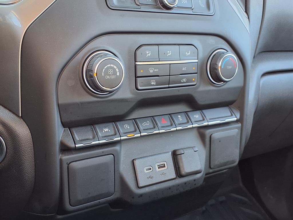 2024 Chevrolet Silverado 1500 photo 16