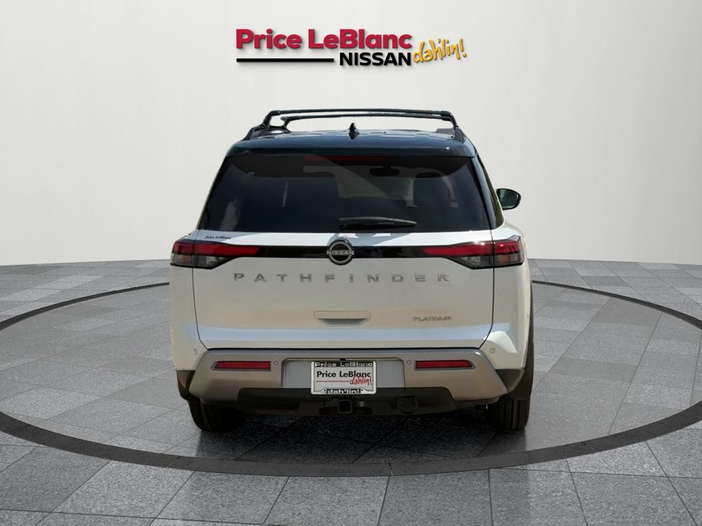 2025 Nissan Pathfinder Platinum photo 6