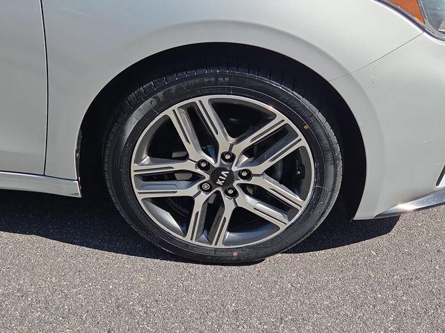 2019 Kia Forte S photo 16
