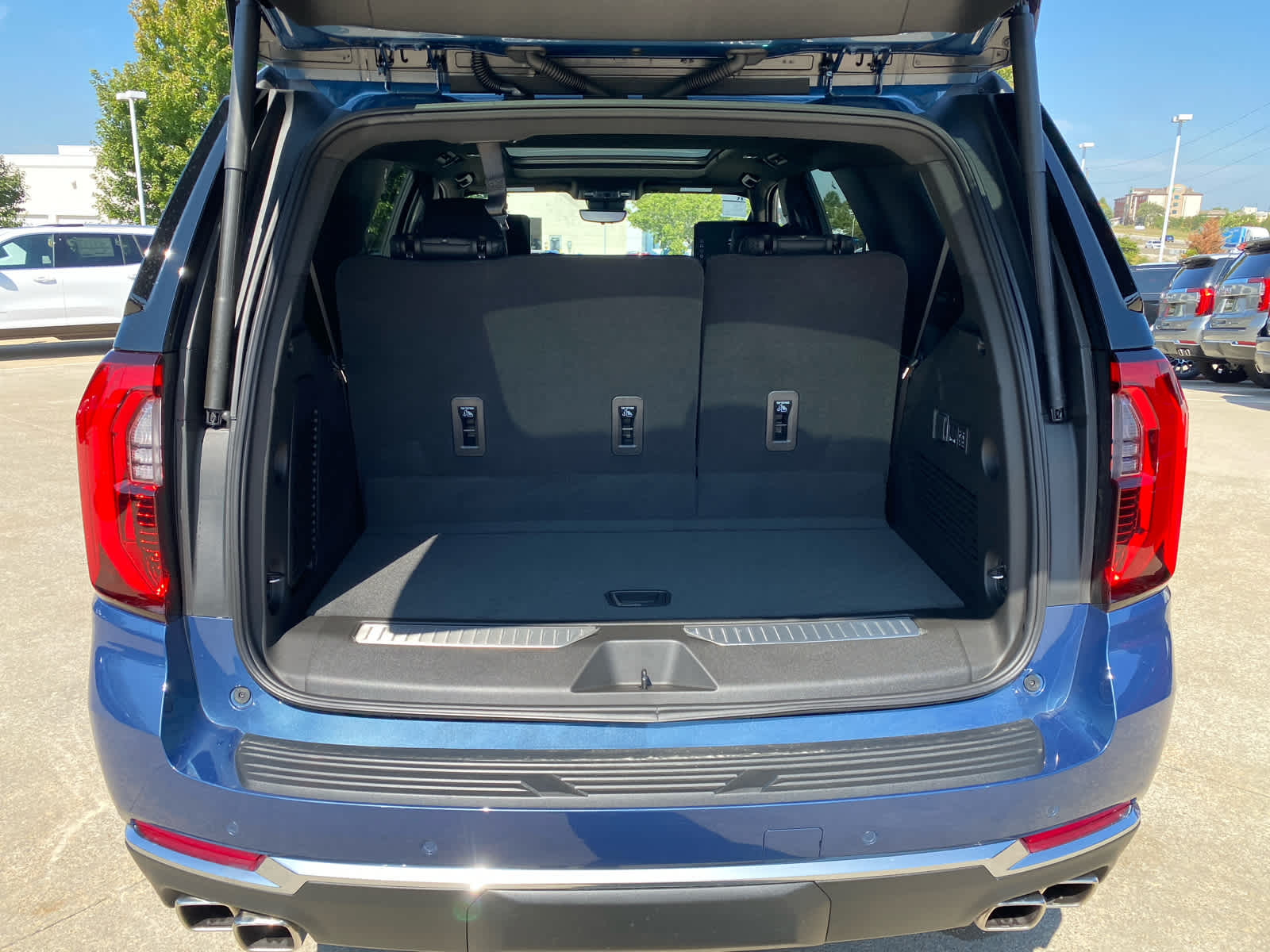 2025 Gmc Yukon Denali photo 33