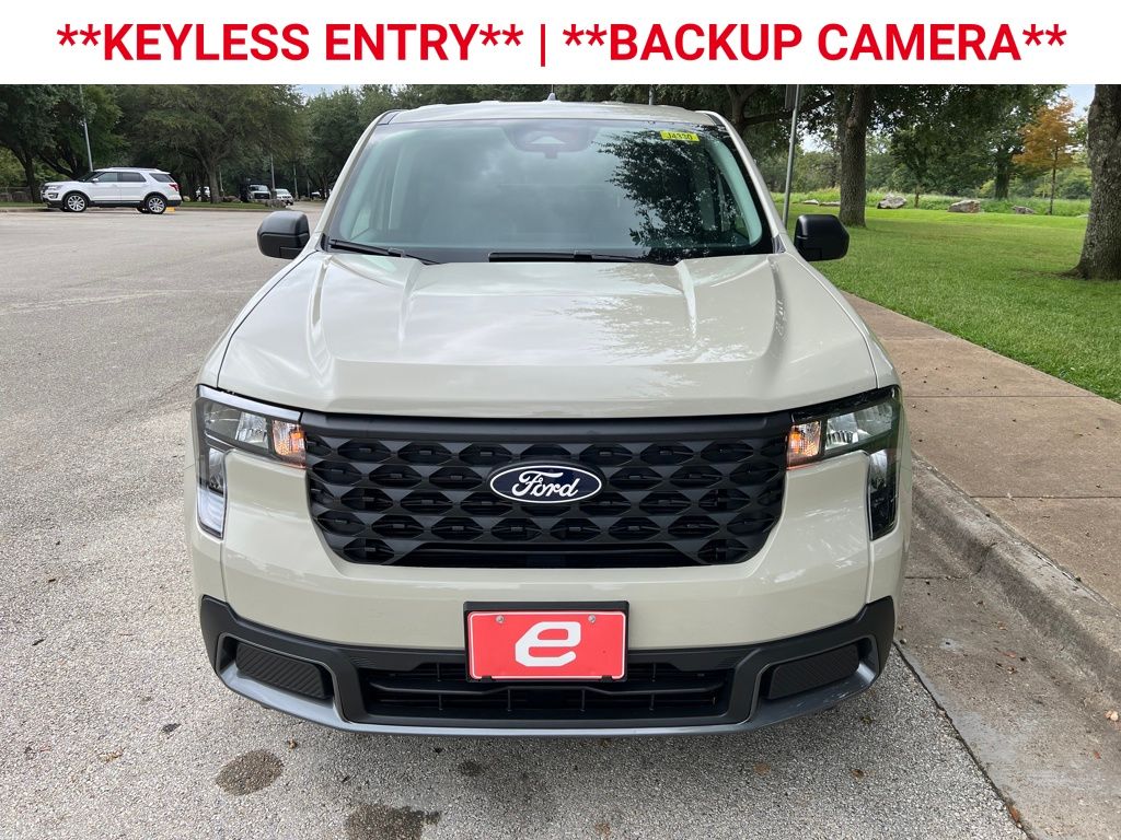 2025 Ford Maverick XLT photo 2