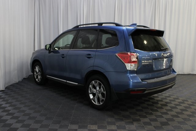 2017 Subaru Forester 2.5i Touring photo 3