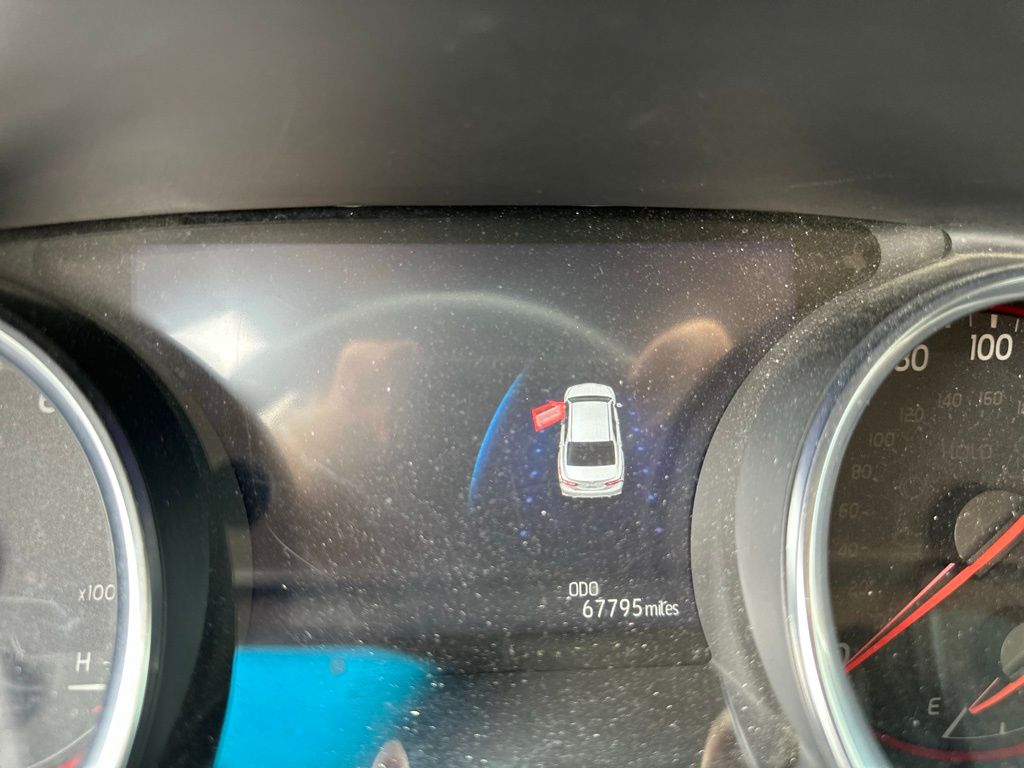 2018 Toyota Camry XSE V6 photo 10