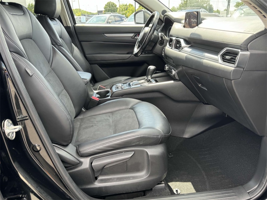 2018 Mazda CX-5 Touring photo 16