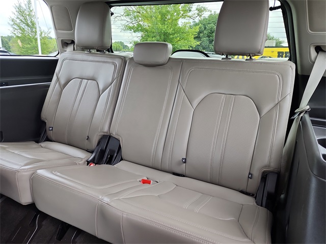 2019 Ford Expedition Limited photo 12