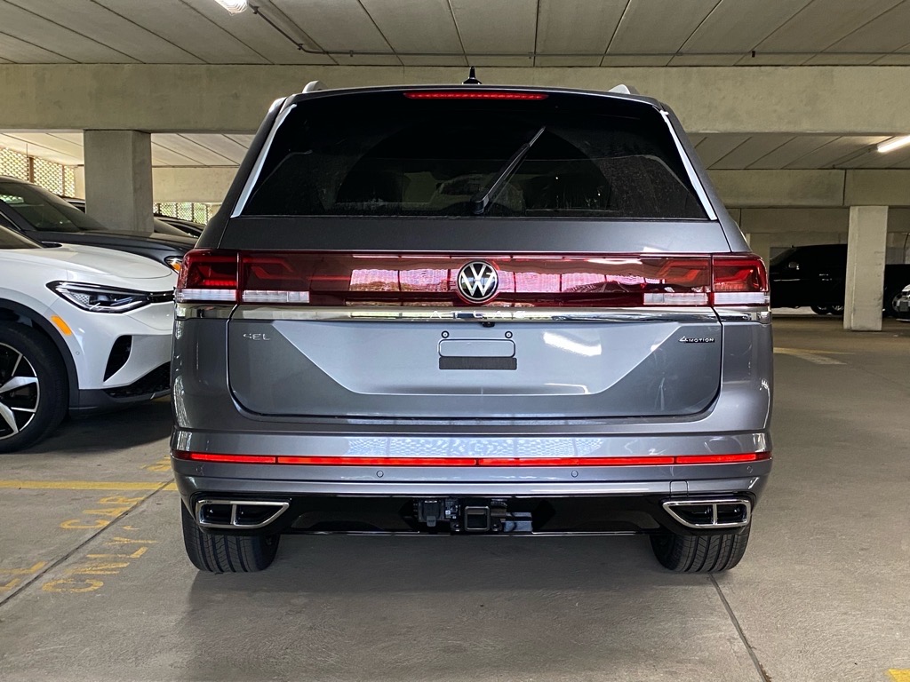 2025 Volkswagen Atlas SEL Premium R-Line photo 3