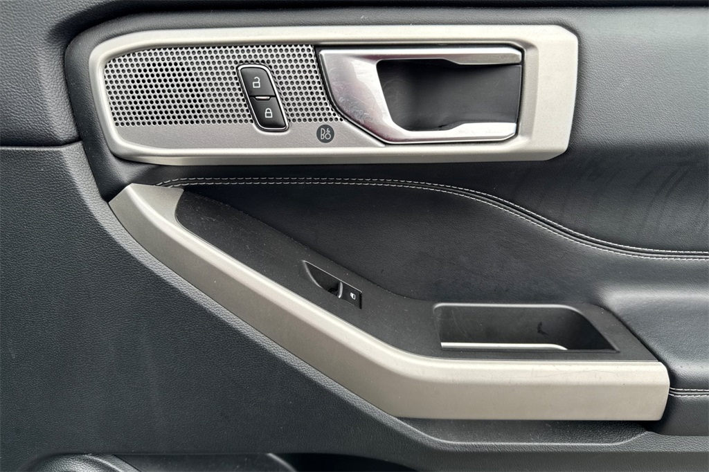 2023 Ford Explorer Limited photo 21