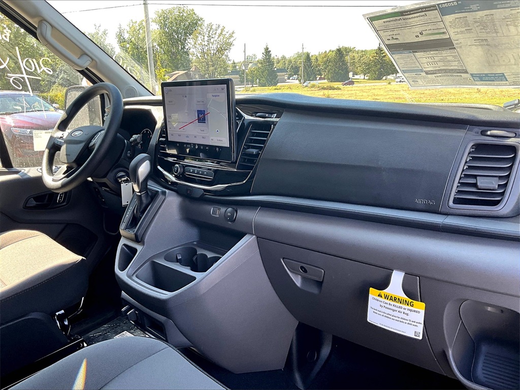 2025 Ford Transit photo 3