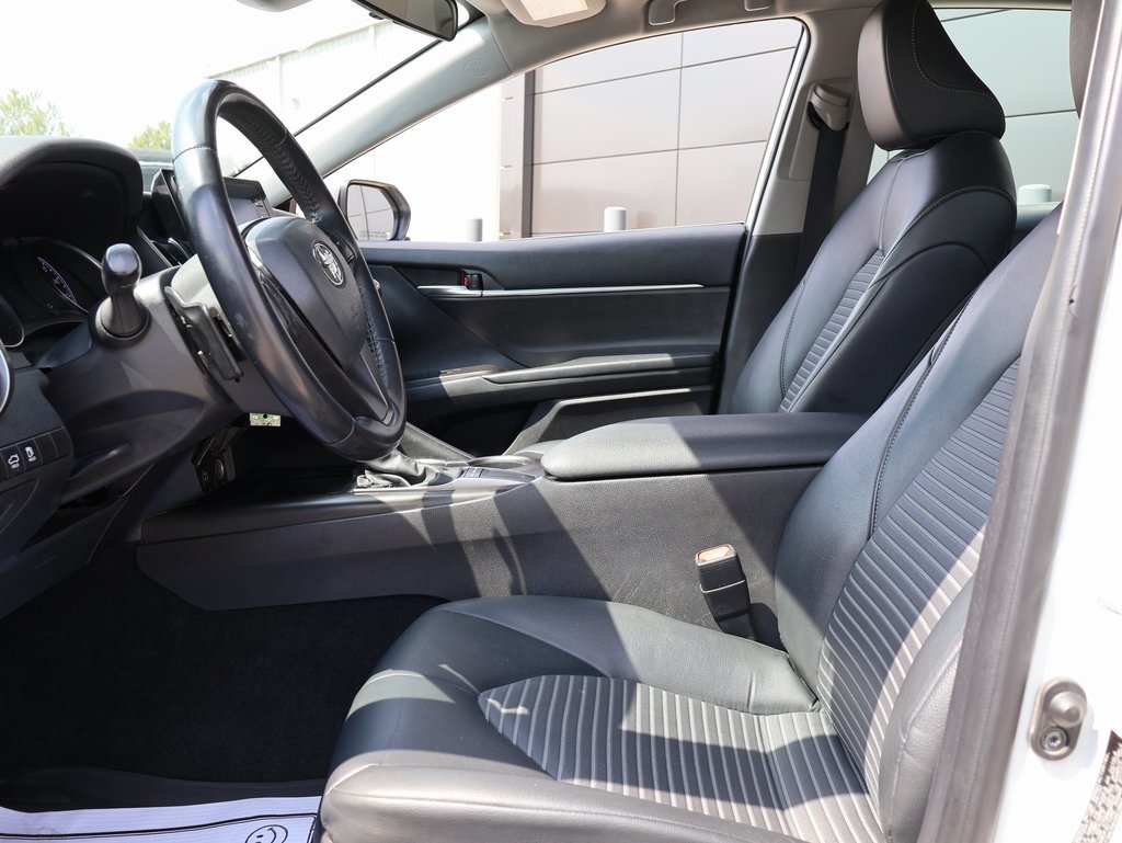 2022 Toyota Camry SE photo 20