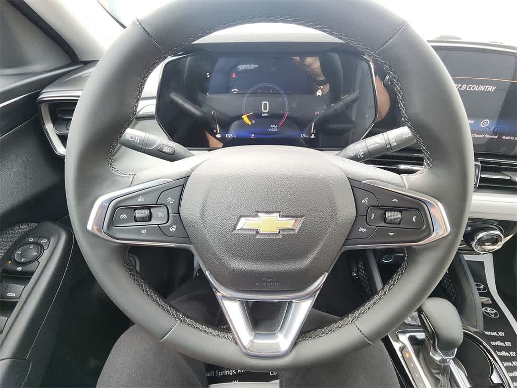 2025 Chevrolet Trailblazer LT photo 14