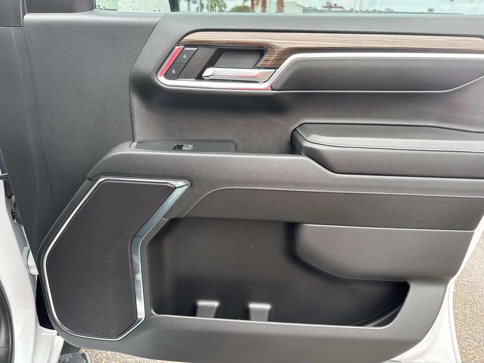 2023 Chevrolet Silverado 1500 LT photo 12
