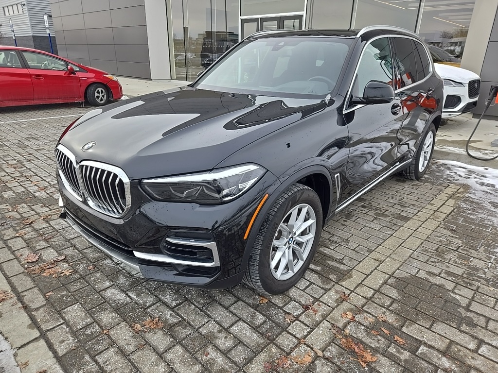 2022 BMW X5 40i's photo