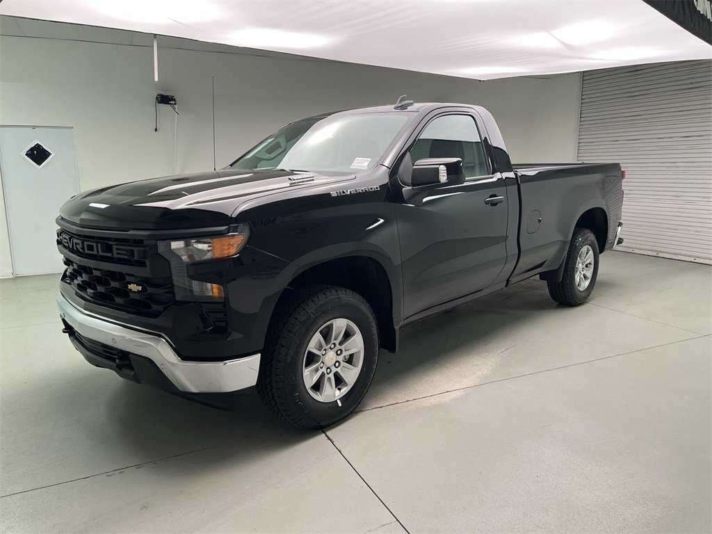 2025 Chevrolet Silverado 1500 photo 4