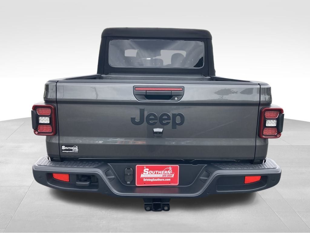 2025 Jeep Gladiator Sport S photo 4