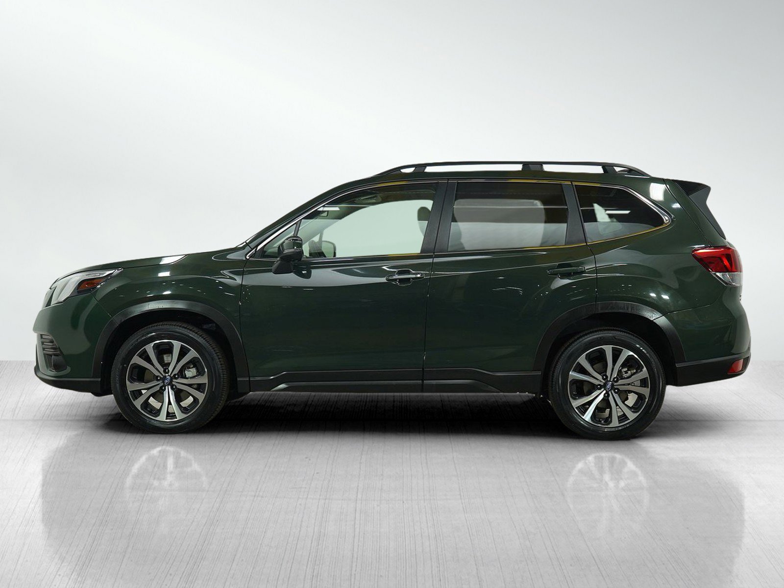Used 2024 Subaru Forester Limited with VIN JF2SKALCXRH513447 for sale in Burnsville, Minnesota