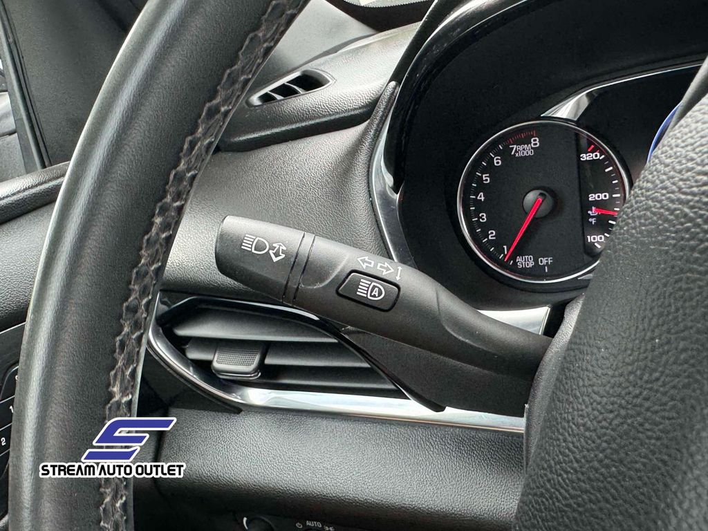 2023 Chevrolet Traverse High Country photo 18