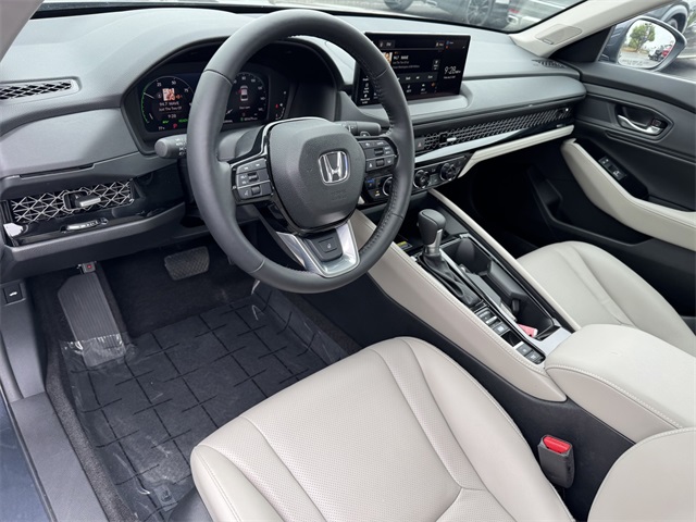 2025 Honda Accord Hybrid Touring photo 10
