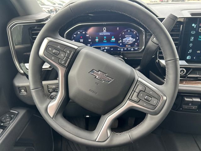2025 Chevrolet Silverado 1500 RST photo 13