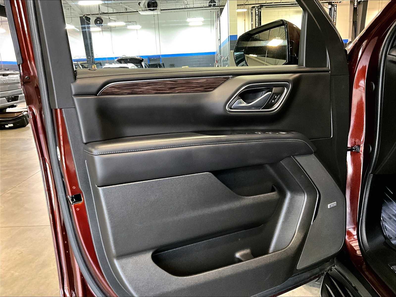 2022 Chevrolet Tahoe LT photo 9