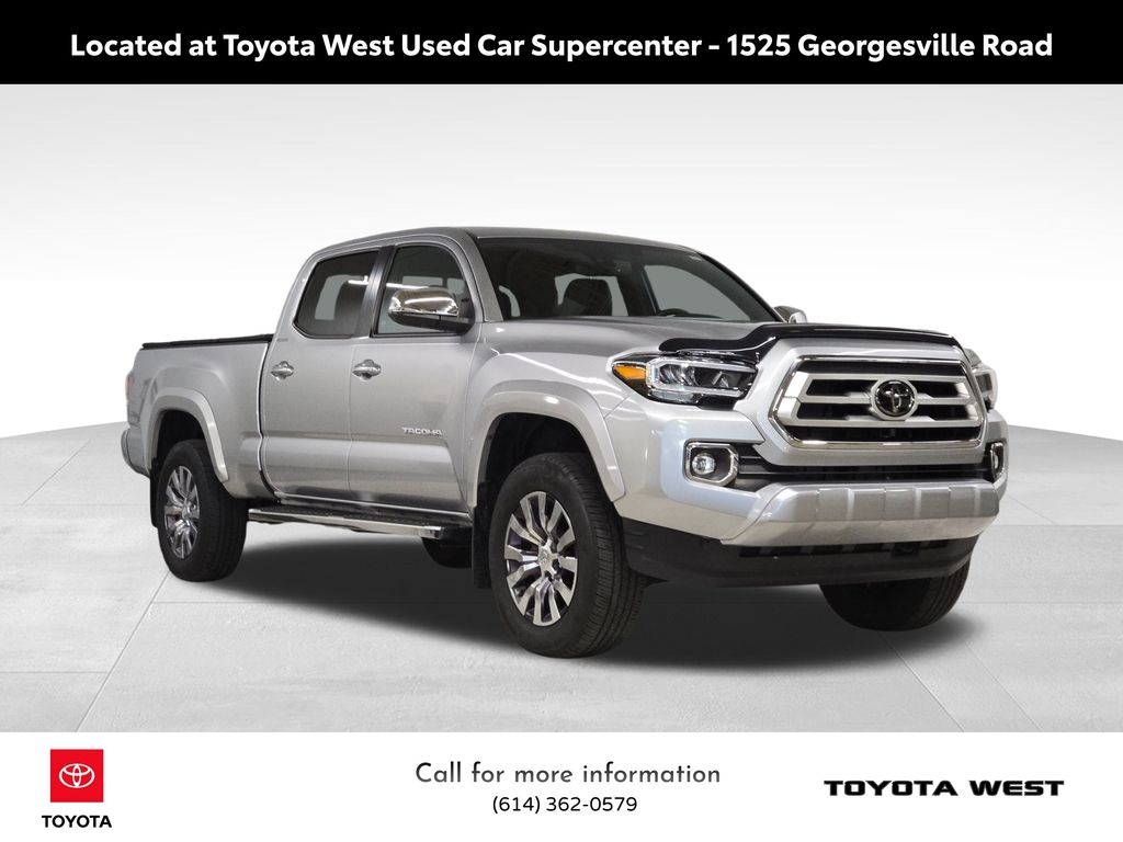 2023 Toyota Tacoma Limited photo 3