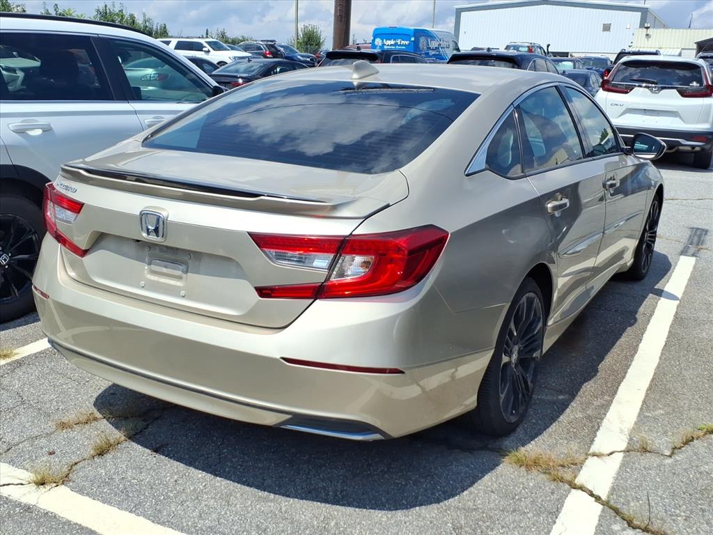 2019 Honda Accord LX photo 4