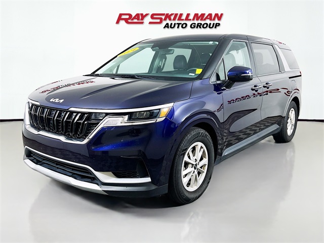 Pre-Owned 2024 Kia Carnival LX Seat Package 4D Passenger Van in