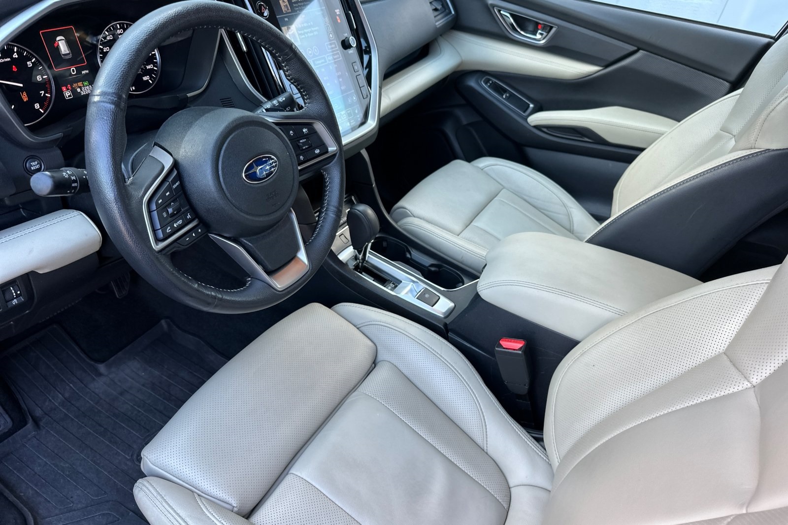 2024 Subaru Ascent Limited photo 10