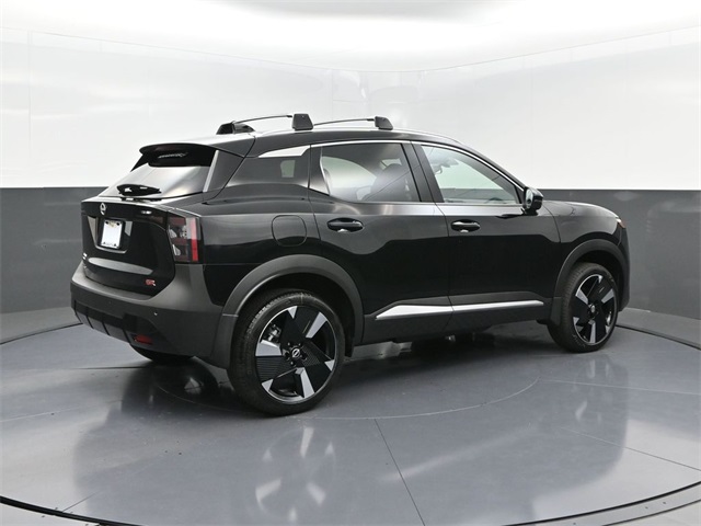 2025 Nissan Kicks SR photo 3