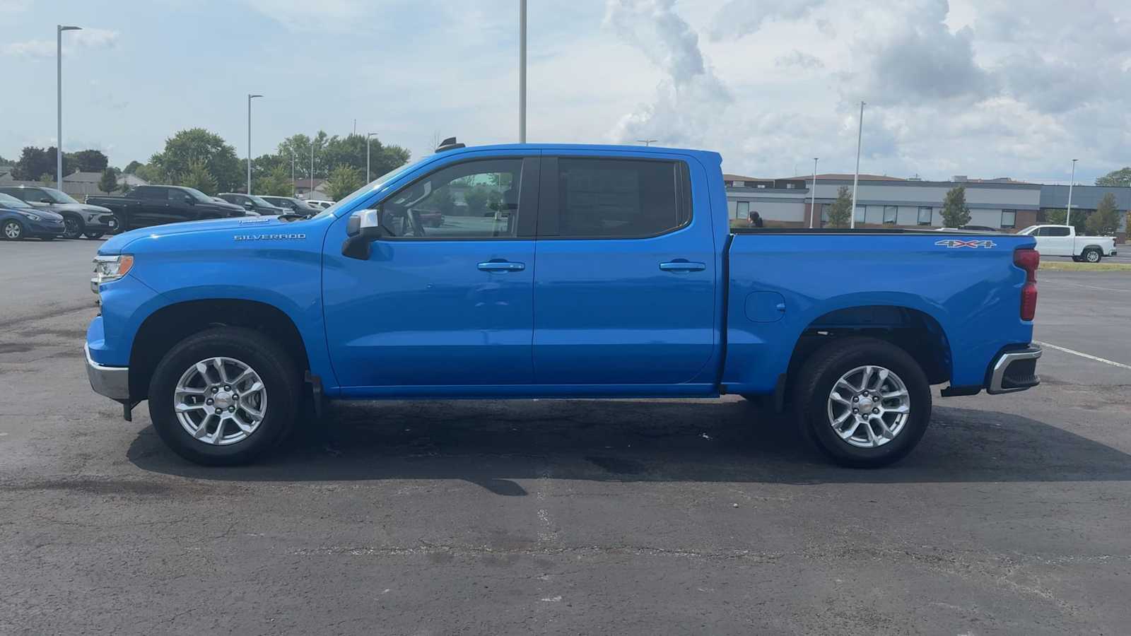 2026 Chevrolet Silverado 1500 LT photo 4