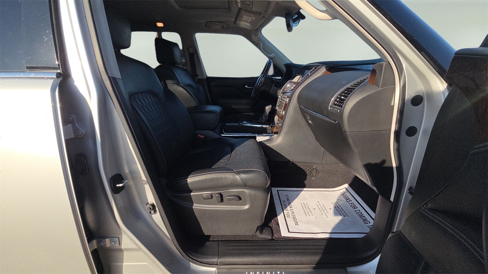 2019 Infiniti QX80 Base photo 13