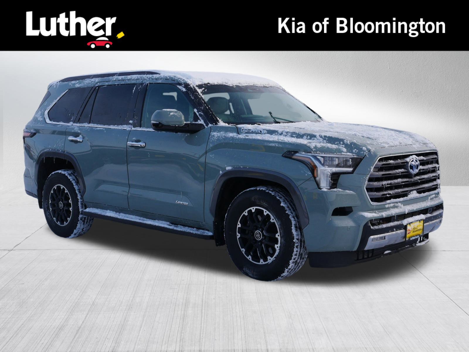 2023 Toyota Sequoia Limited's photo