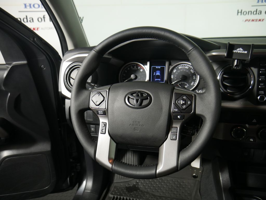 2022 Toyota Tacoma SR5 photo 11