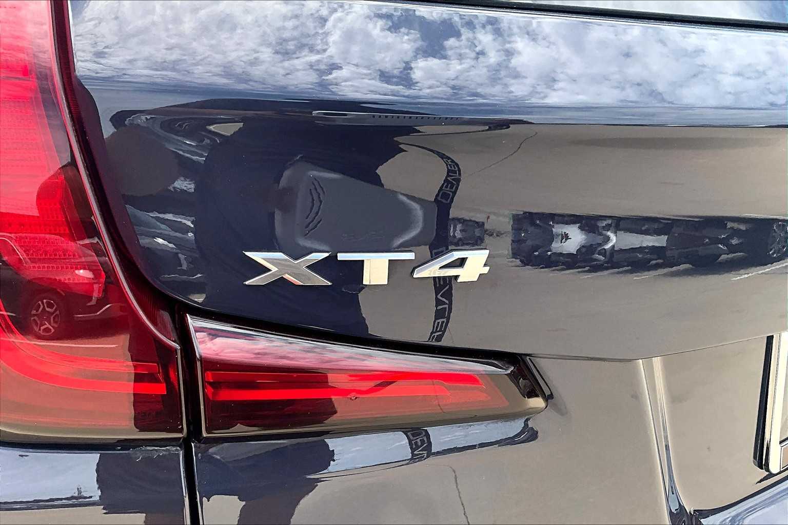 2025 Cadillac XT4 Premium Luxury photo 29