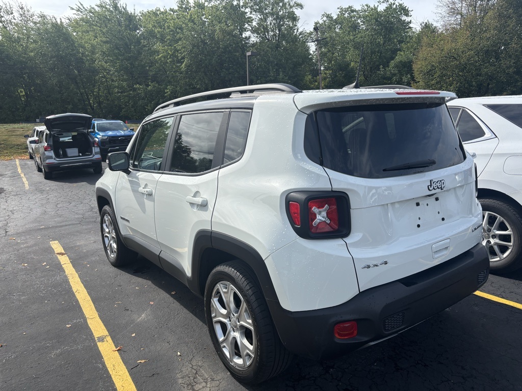 2022 Jeep Renegade Limited photo 4