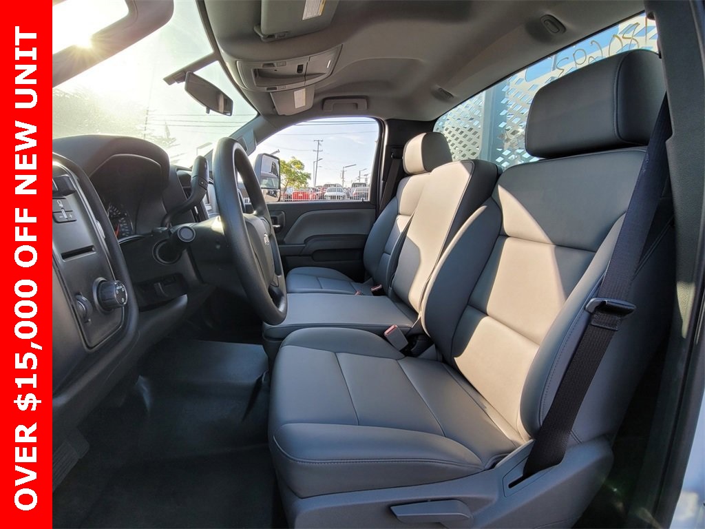 2023 Chevrolet Silverado 5500HD Work Truck photo 21
