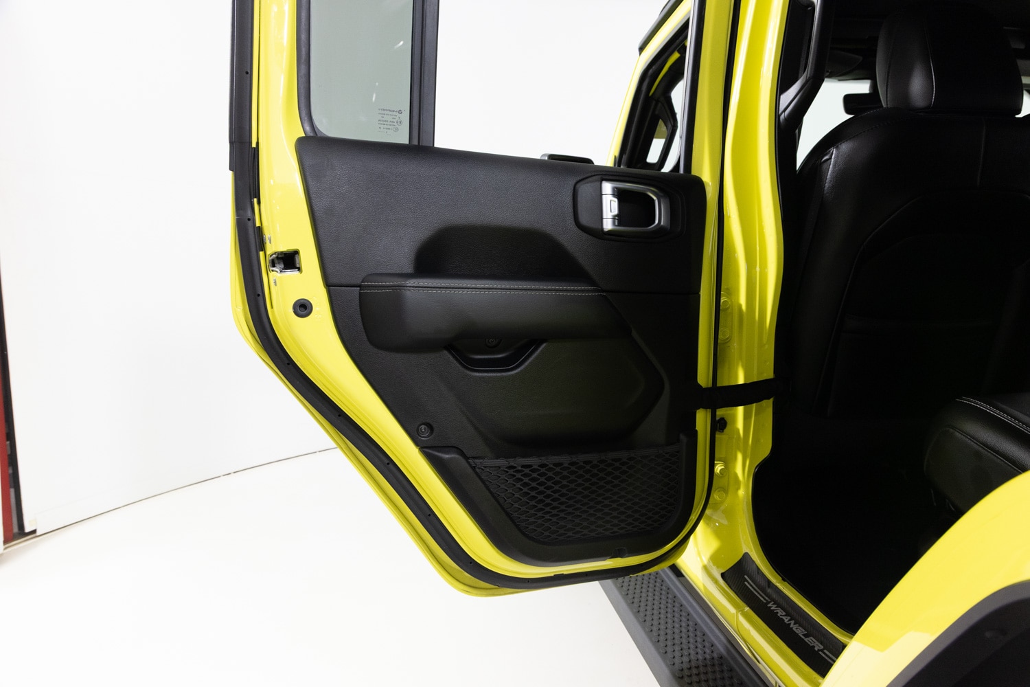 2022 Jeep Wrangler Unlimited Sahara 4xe photo 13