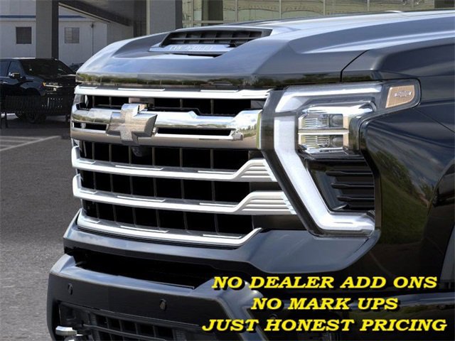 2025 Chevrolet Silverado 2500HD High Country photo 13