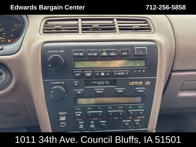 1996 Lexus ES 300 photo 18