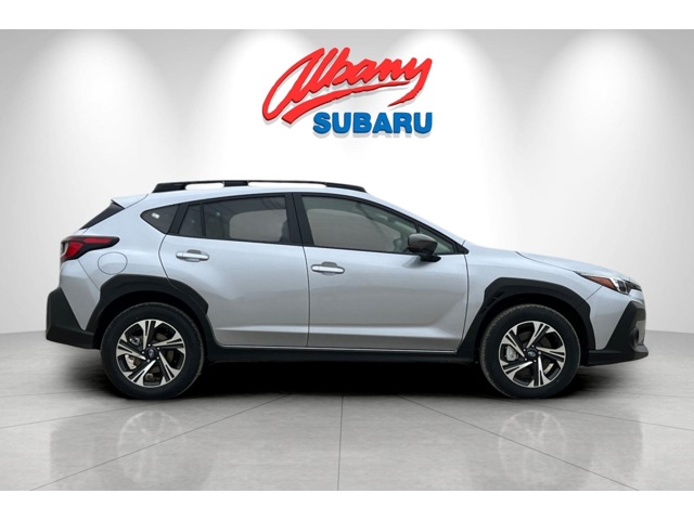 2025 Subaru Crosstrek Premium photo 2