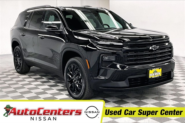 2025 Chevrolet Traverse LT's photo