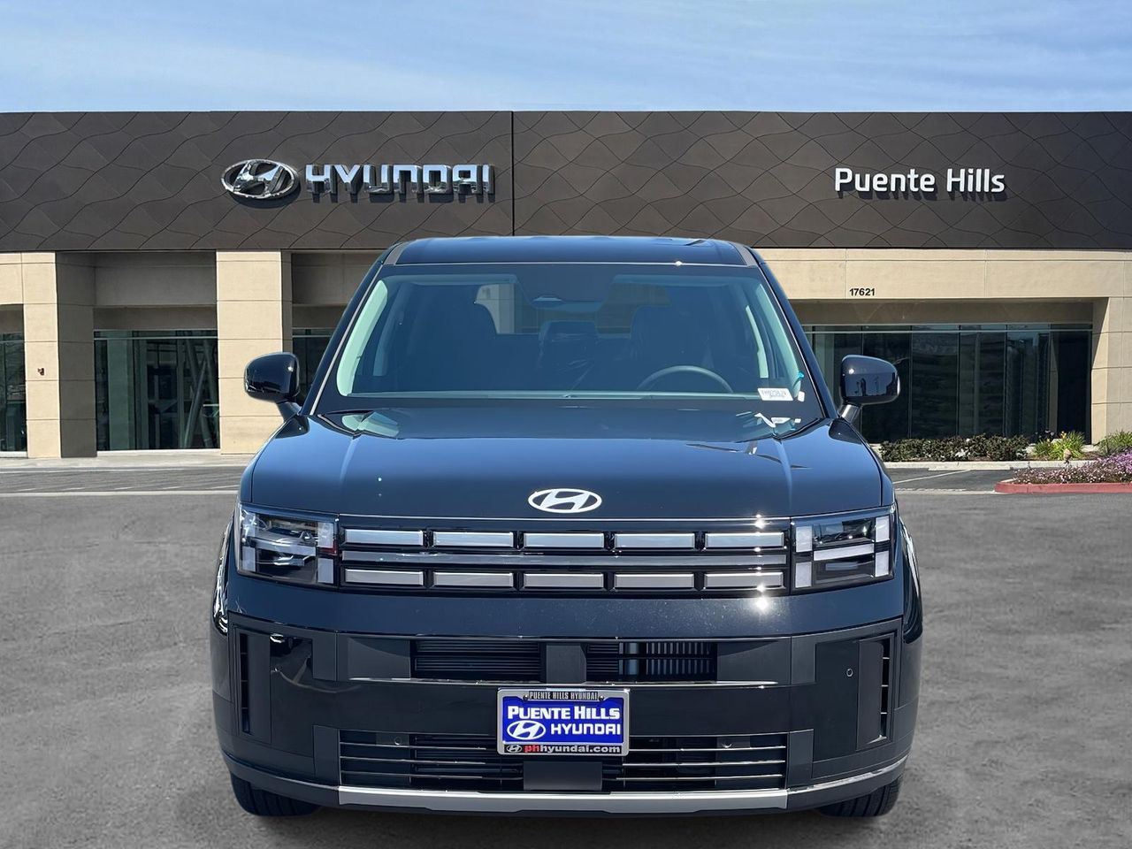 2026 Hyundai Santa Fe SE photo 2