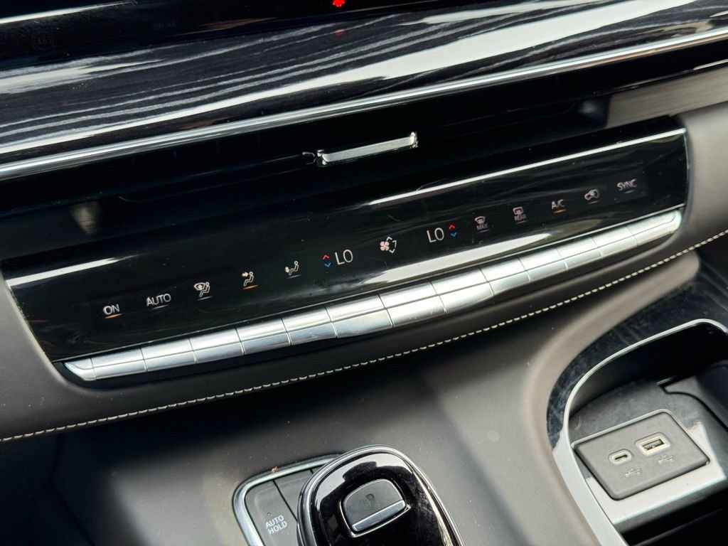 2023 Cadillac Escalade V-Series photo 31