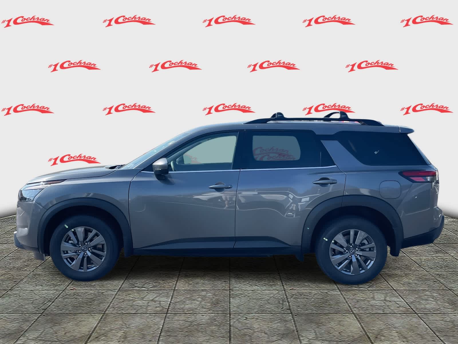 2025 Nissan Pathfinder SV photo 6