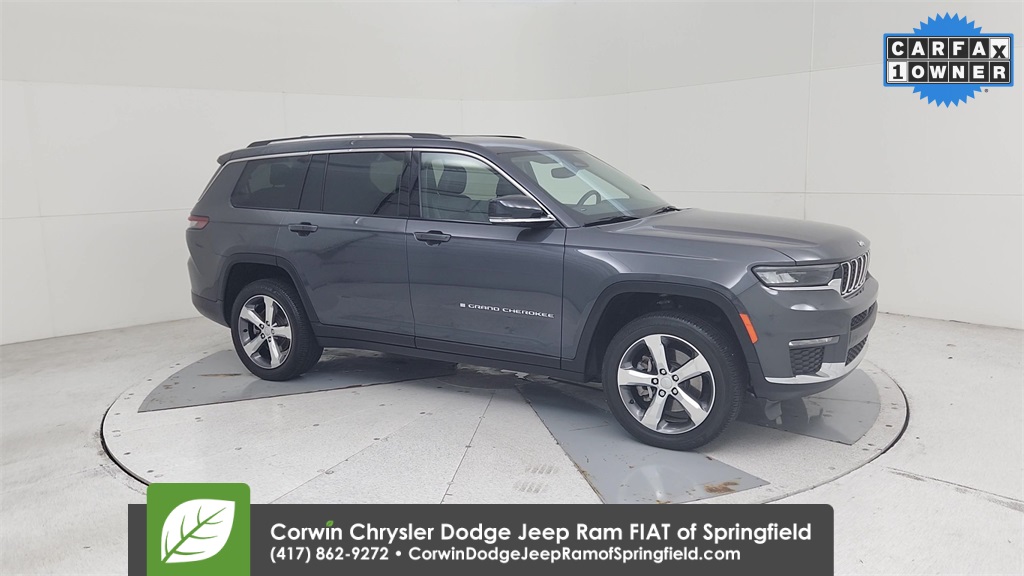 2022 Jeep Grand Cherokee Limited photo 2